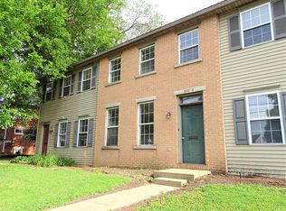 385 E Main St APT 2, New Holland, PA