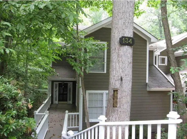 134 Channing Ln, Chapel Hill, NC 27516