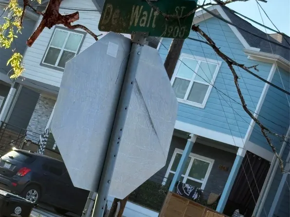 1826 Dewalt St, Houston, TX 77088