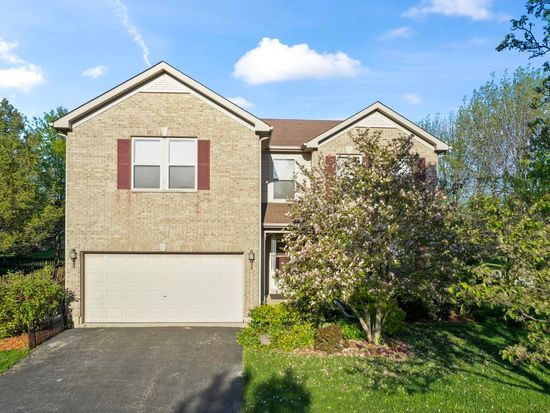 1018 Butterfield Cir E, Shorewood, IL 60404