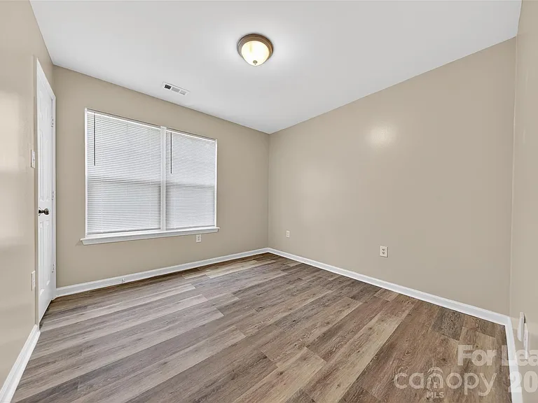 2332 Eargle Rd — Photo 14