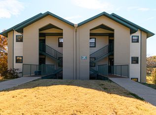 2700 Green Mountain Dr APT 10-2, Branson, MO 65616