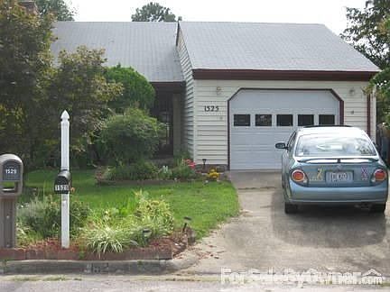 1525 Chilworth Ct - front