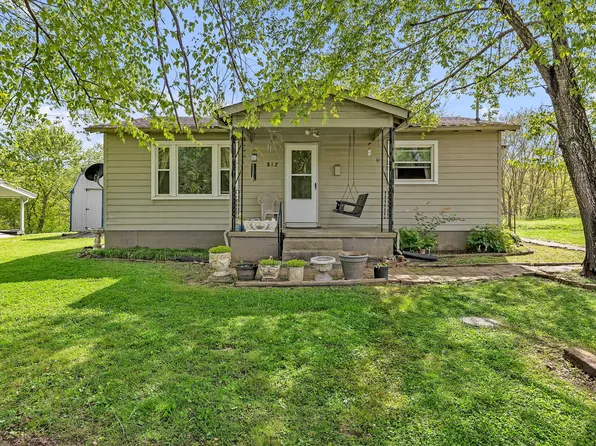 812 Upper Ferry Rd, Carthage, TN 37030