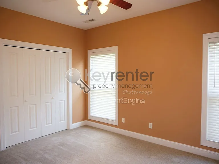 5410 Mandarin Cir — Photo 6