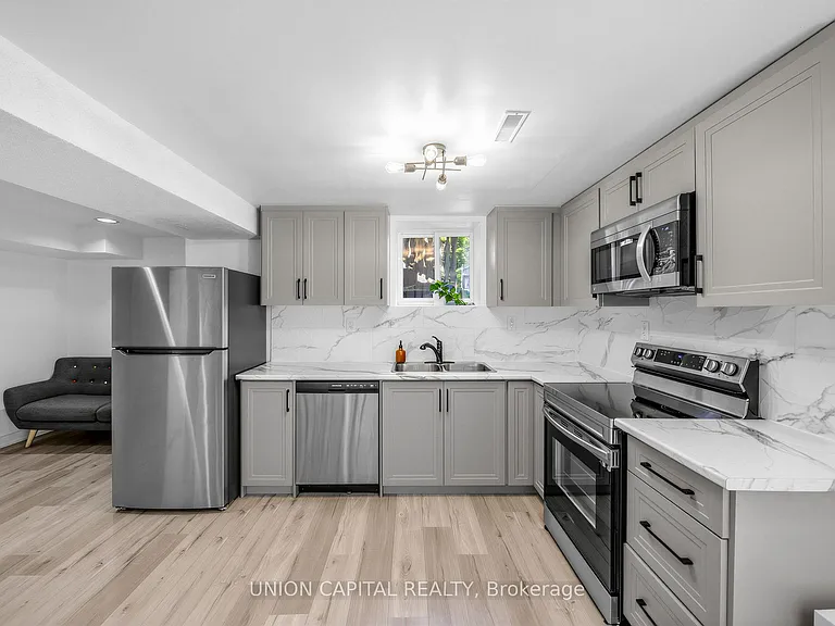 274 Harrowsmith Dr #BASEMENT — Photo 5