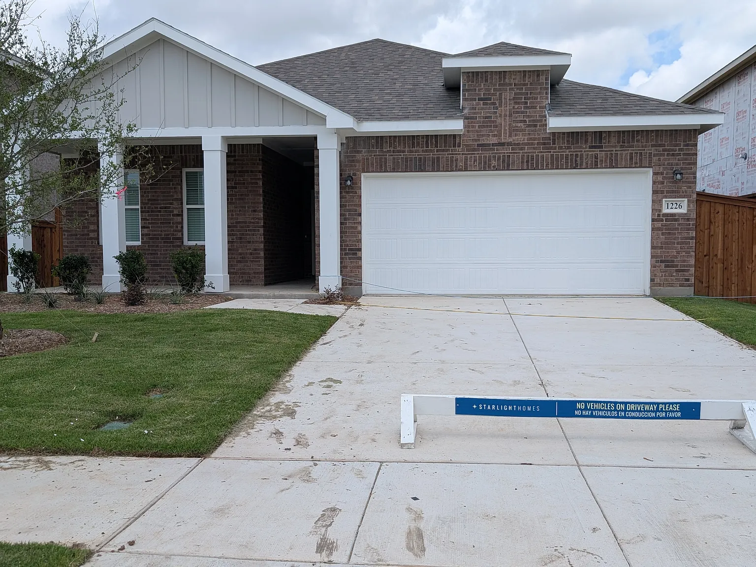 4 bed, 1827 sqft, $2,895 — Photo 1