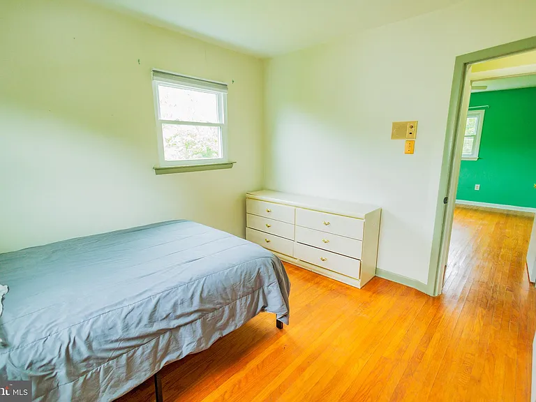 300 Macclelland Ave — Photo 30