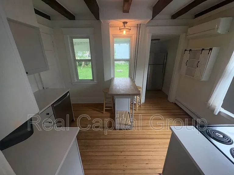 376 Kenwood Ave — Photo 26