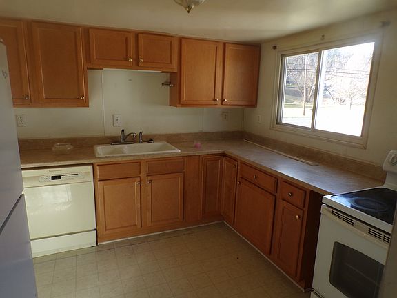 5th image of 602 N 14th St