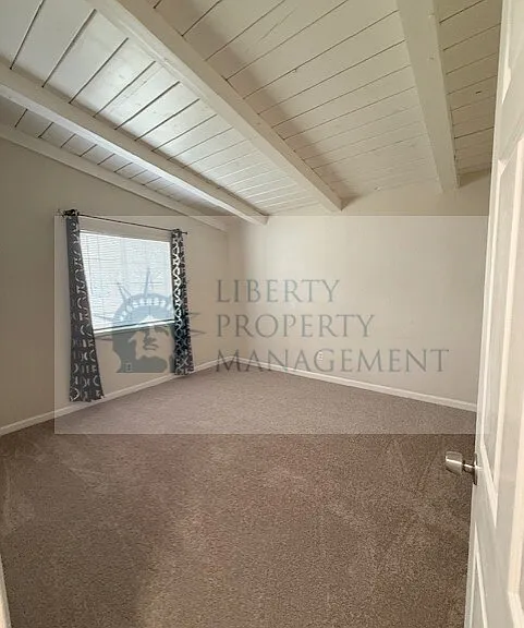 24 E 4th St — Photo 5