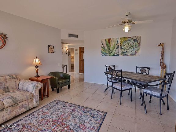 3rd image of 1557 W Via Del Jarrito