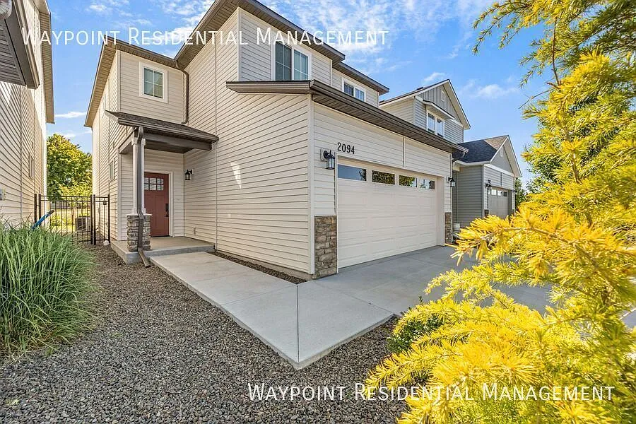 Building Photo - 2094 S Defio Pl
