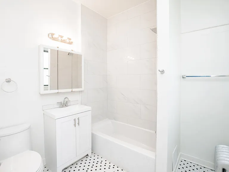1347 E Hyde Park Blvd #3 — Photo 20