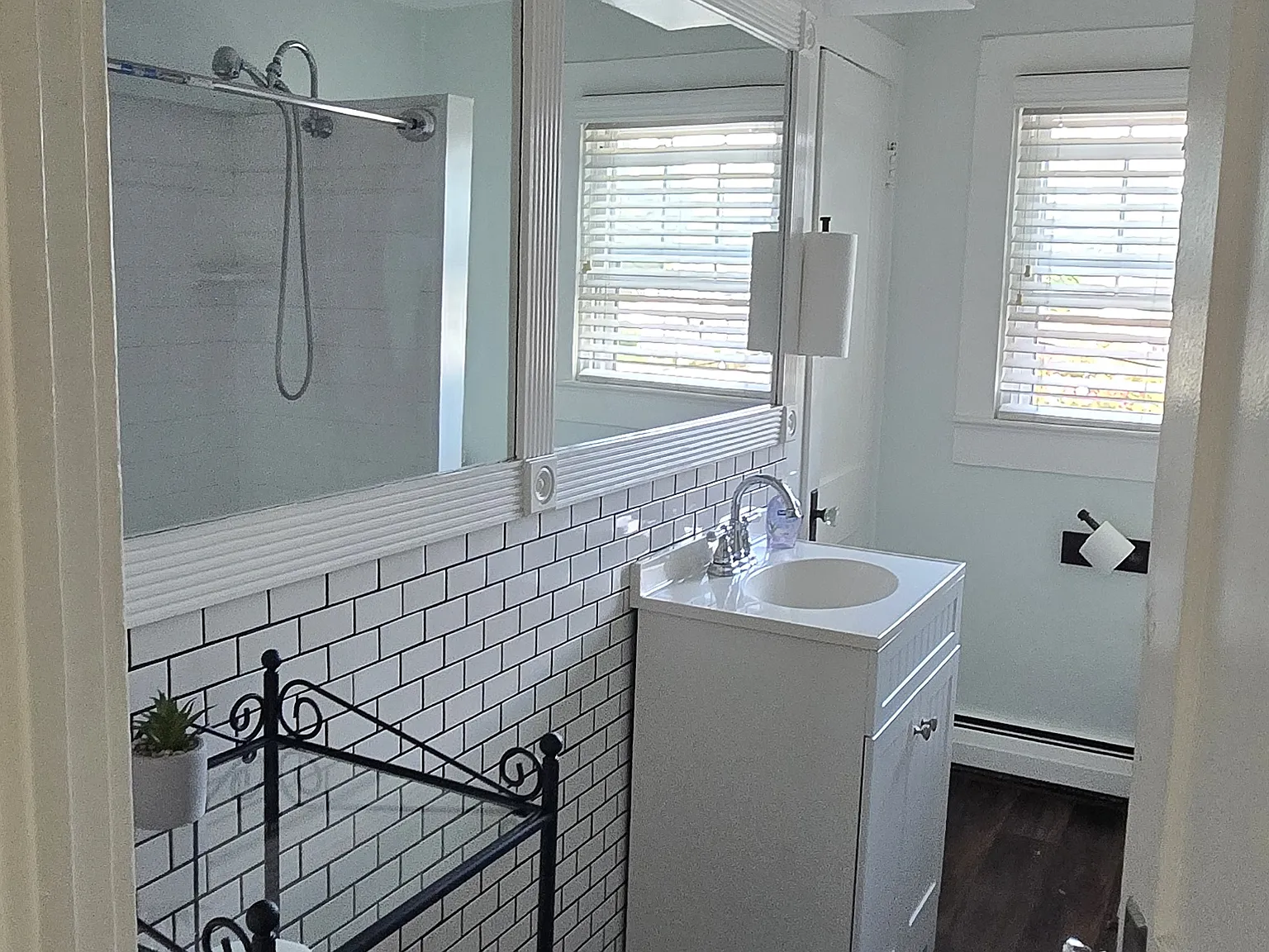 3 bed, 1364 sqft, $3,000 — Photo 2