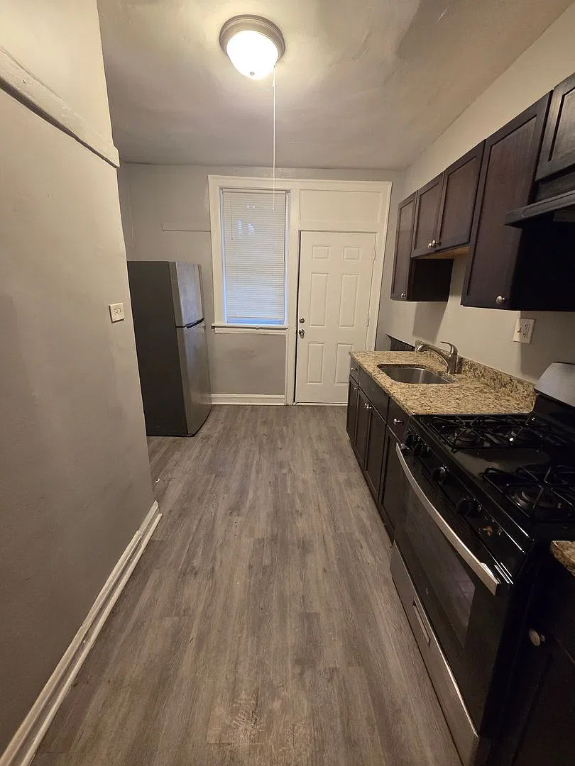 7527-29 S Colfax Ave — Photo 3