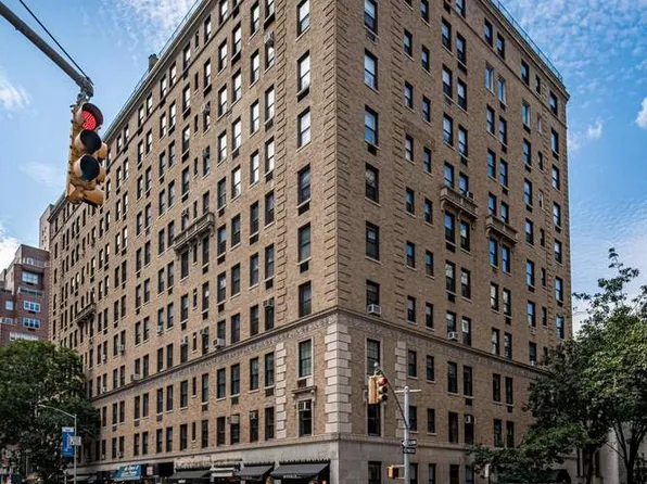 136 East 64th Street 11E image 13 of 13