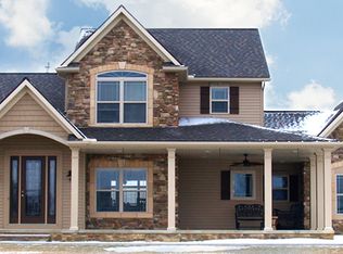 7422 Hunters Glen Ln, Seville, OH 44273