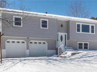 18 Roe Cir, Monroe, NY 10950