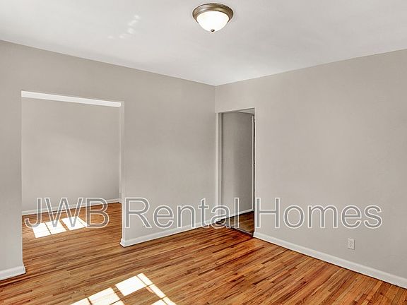 2nd image of 1139 W 22nd St