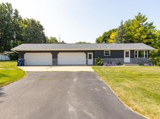 W6741 Rickey Ln, Greenville, WI 54942