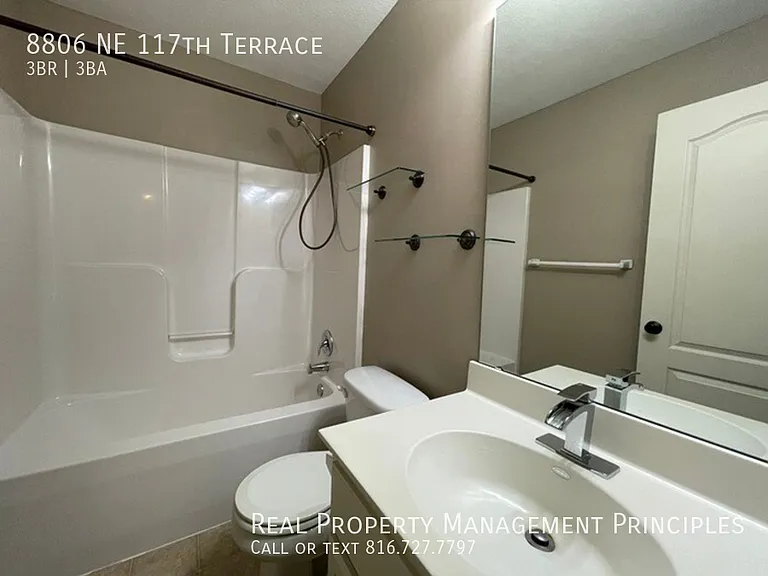 8806 NE 117th Ter — Photo 17
