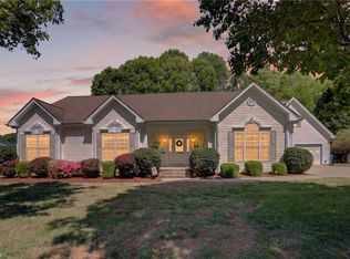 3382 Rebecca Dr, Summerfield, NC 27358