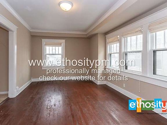 5th image of 311 N Gladstone Ave