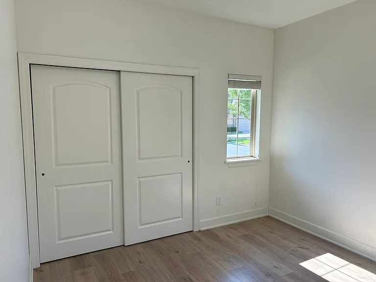 607 E Wyngate Pointe Ln — Photo 24