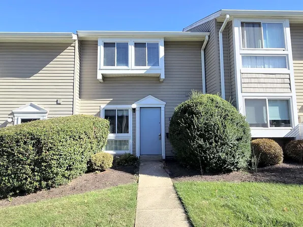 290 Hilltop Ln, Annapolis, MD 21403