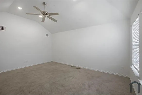 700 Pistachio Pkwy — Photo 10