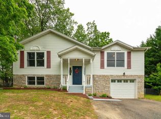24 Brentwood Ln, Fredericksburg, VA 22405
