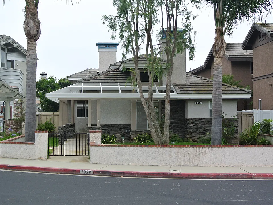 1928 Park St