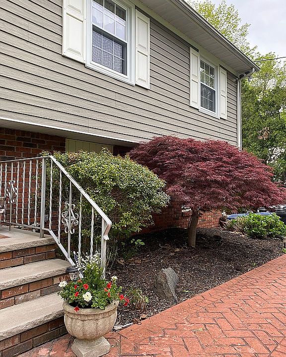 2nd image of 1771 Macopin Rd