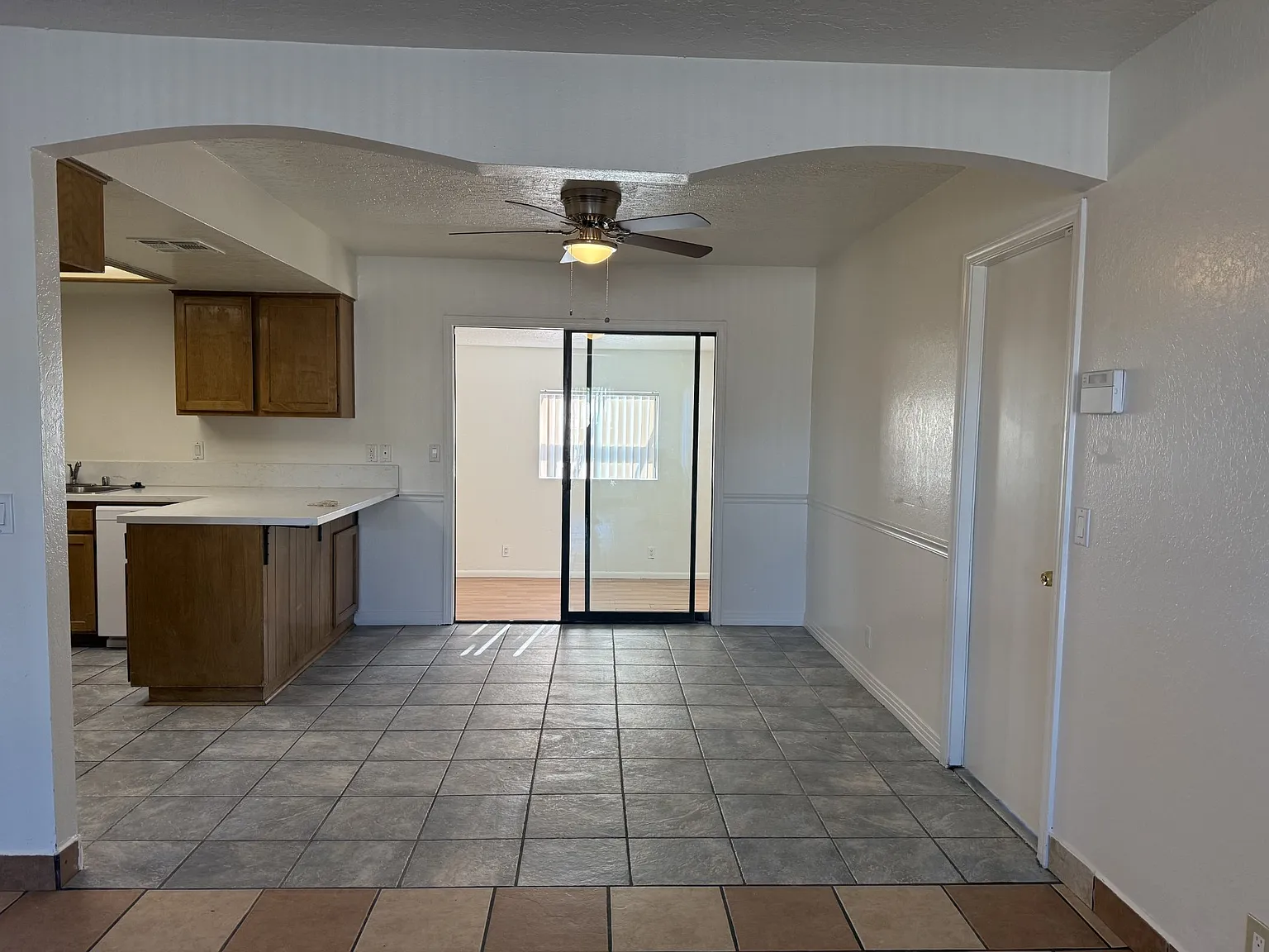 4 bed, 1594 sqft, $2,100 — Photo 4