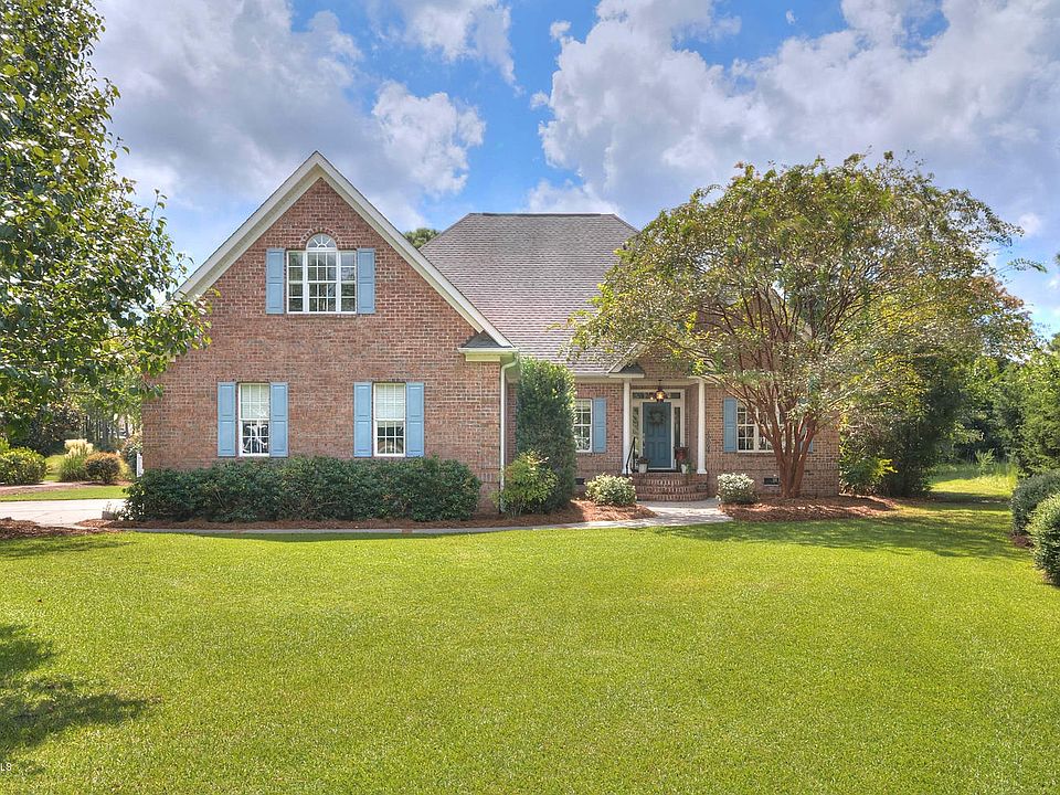 1st image of 3377 St James Drive SE