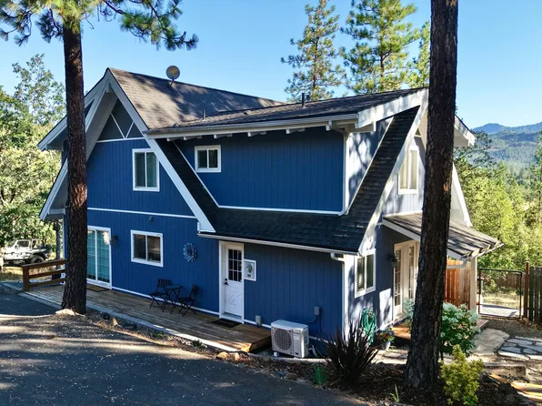 640 Sarma Dr, Shady Cove, OR 97539