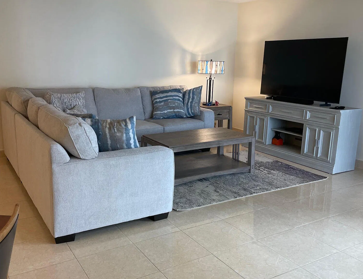 2 bed, 2.0 bath, 1219 sqft, $2,975 — Photo 2