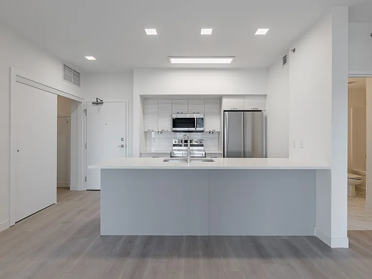 15 Refinery Way — Photo 22