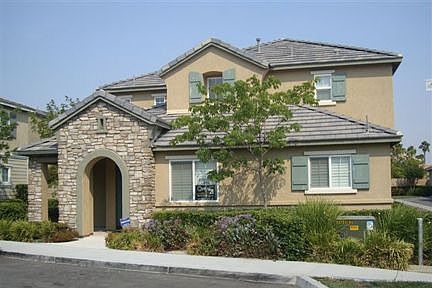1st image of 430 N Placer Privado