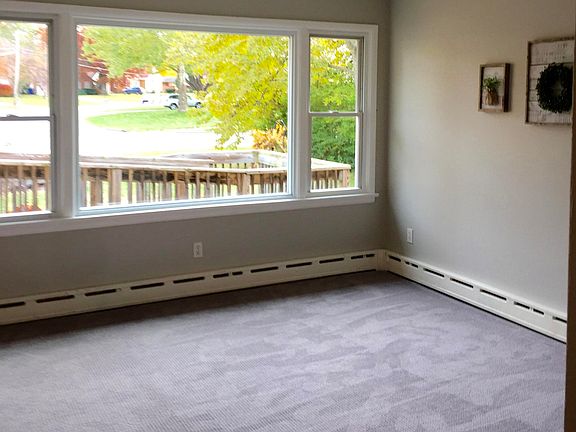 3rd image of 3501 Kalamazoo Ave SE