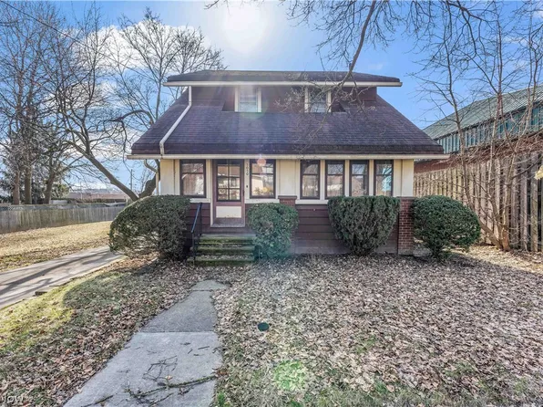 1010 Lindsay Ave, Akron, OH 44306