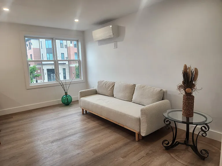 238 Deer St #204 — Photo 7