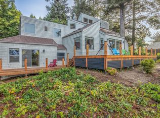 141 E Bay Point Rd, Lincoln City, OR 97388