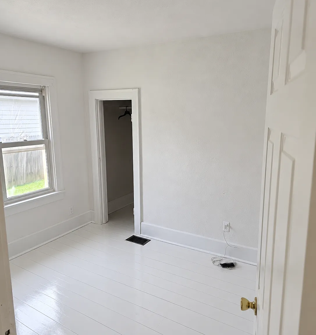 3 bed, 872 sqft, $1,200 — Photo 3