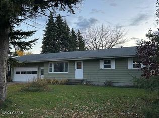 1017 11th Ave SE, East Grand Forks, MN 56721