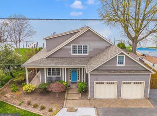 1622 Bayside Dr, Chester, MD