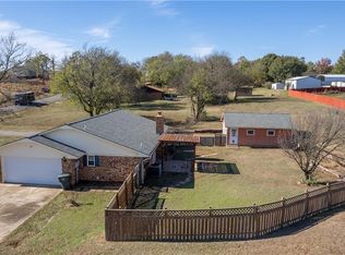 2701 W Royal Oaks Rd, Pauls Valley, OK 73075