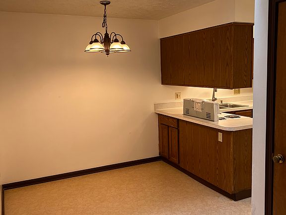 3rd image of 4367 Stow Rd #4367