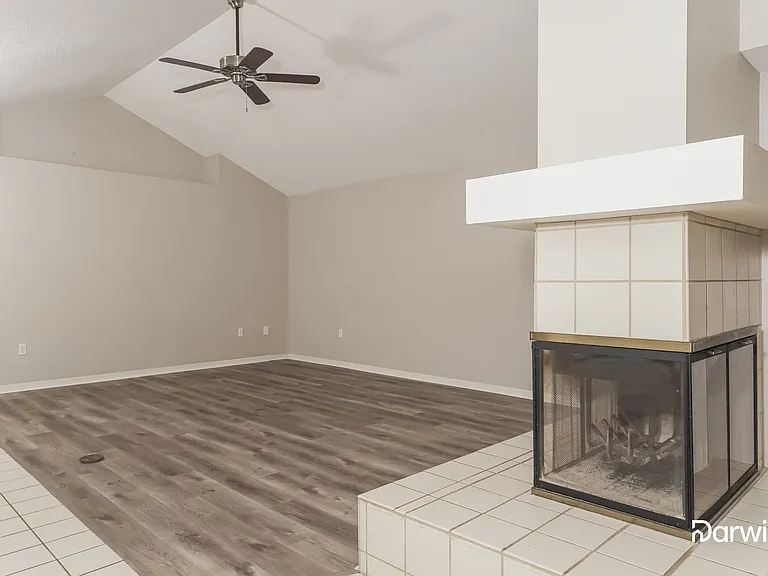 6741 Nells Way — Photo 4